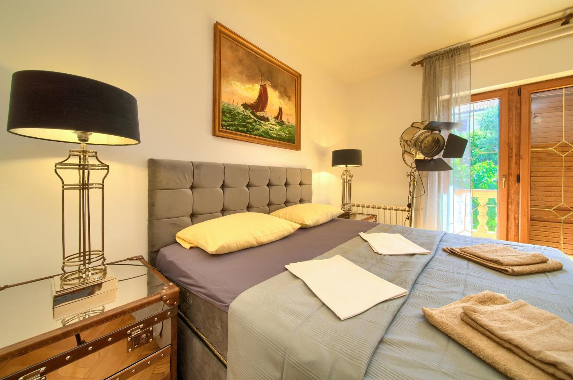 Apartment Bazina - Airconditioning, Parking, 500M From The Beach Крк Экстерьер фото